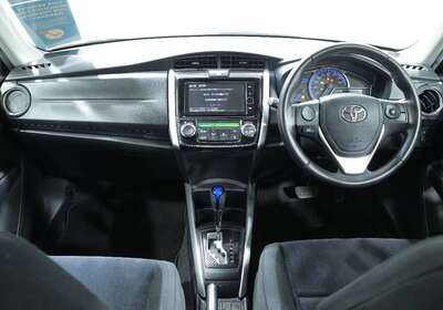 2013 TOYOTA COROLLA FIELDER 1.5L HYBRID 5 SEATER