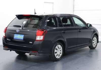 2013 TOYOTA COROLLA FIELDER 1.5L HYBRID 5 SEATER