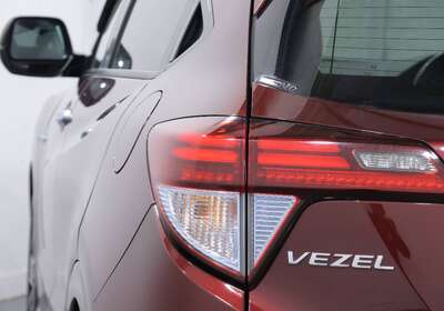 2014 HONDA VEZEL 1.5L HYBRID 5 SEATER