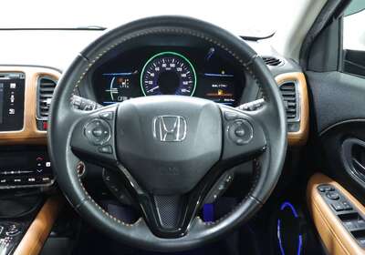 2014 HONDA VEZEL 1.5L HYBRID 5 SEATER