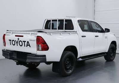 2019 TOYOTA HILUX SR HI-RIDER