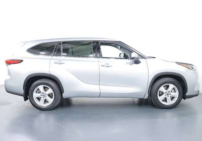 2022 TOYOTA KLUGER GX 2WD