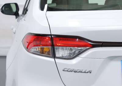 2022 TOYOTA COROLLA ASCENT SPORT HYBRID