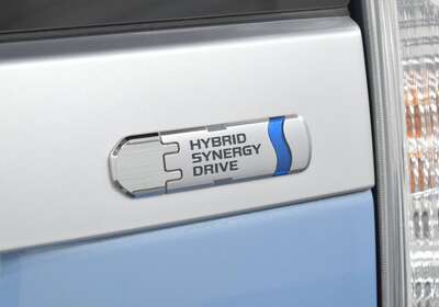 2013 TOYOTA PRIUS PLUG-IN HYBRID 5 SEATER