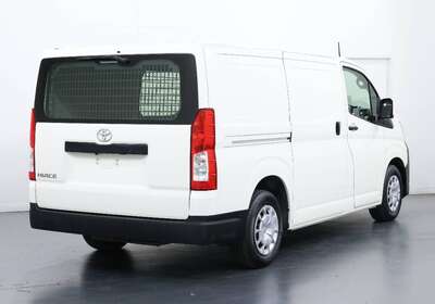 2022 TOYOTA HIACE LWB