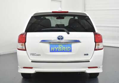 2013 TOYOTA COROLLA FIELDER 1.5L HYBRID 5 SEATER