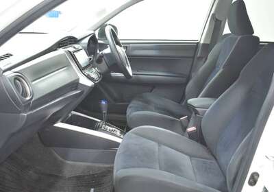 2013 TOYOTA COROLLA FIELDER 1.5L HYBRID 5 SEATER