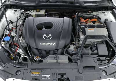 2015 MAZDA AXELA HYBRID 5 SEATER