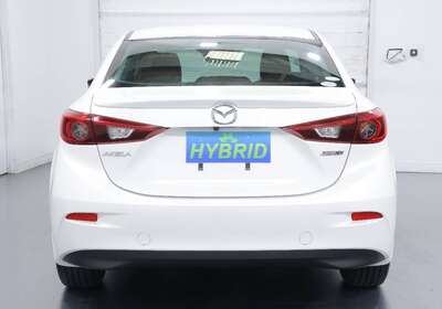 2015 MAZDA AXELA HYBRID 5 SEATER