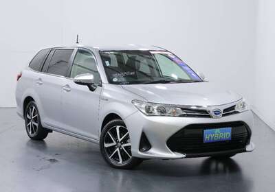 2018 TOYOTA COROLLA FIELDER 1.5L HYBRID 5 SEATER