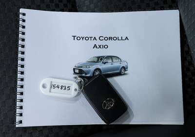 2016 TOYOTA COROLLA AXIO 1.5L HYBRID 5 SEATER