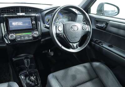 2016 TOYOTA COROLLA AXIO 1.5L HYBRID 5 SEATER