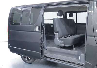 2013 TOYOTA HIACE REGIUS KDH201