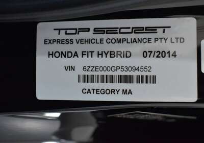 2014 HONDA FIT 1.5L HYBRID 5 SEATER