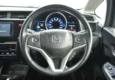 2014 HONDA FIT 1.5L HYBRID 5 SEATER