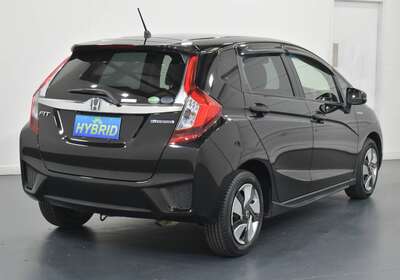 2014 HONDA FIT 1.5L HYBRID 5 SEATER