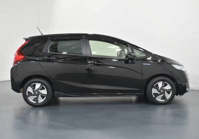 2014 HONDA FIT 1.5L HYBRID 5 SEATER