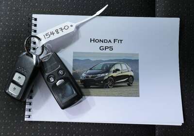 2014 HONDA FIT 1.5L HYBRID 5 SEATER