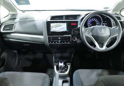 2014 HONDA FIT 1.5L HYBRID 5 SEATER