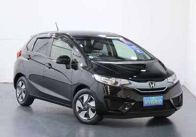 2014 HONDA FIT 1.5L HYBRID 5 SEATER