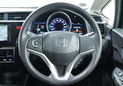 2014 HONDA FIT 1.5L HYBRID 5 SEATER