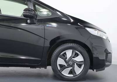 2014 HONDA FIT 1.5L HYBRID 5 SEATER