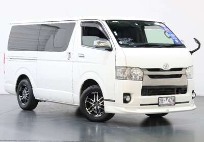 2017 TOYOTA HIACE 3.0L DIESEL 2WD 