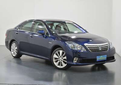 2012 TOYOTA CROWN 3.5L HYBRID 5 SEATER