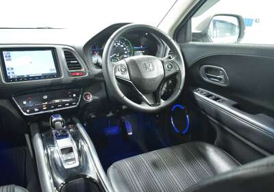 2014 HONDA VEZEL 1.5L HYBRID 5 SEATER