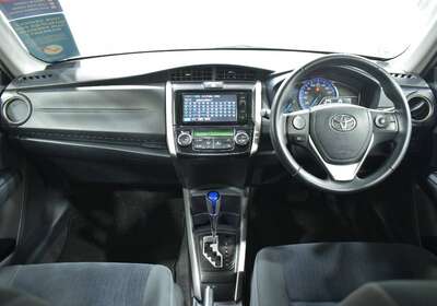 2014 TOYOTA COROLLA FIELDER 1.5L HYBRID 5 SEATER