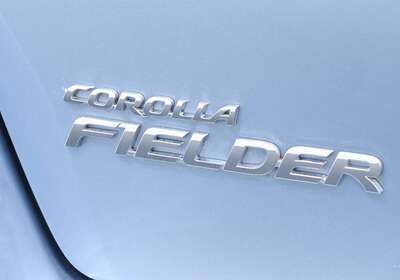 2014 TOYOTA COROLLA FIELDER 1.5L HYBRID 5 SEATER