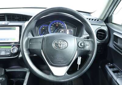 2014 TOYOTA COROLLA FIELDER 1.5L HYBRID 5 SEATER