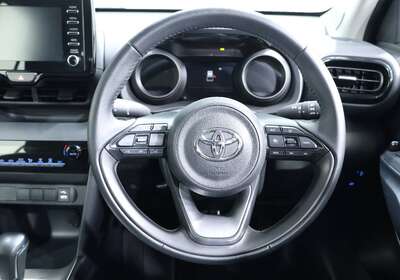 2023 TOYOTA YARIS CROSS GX 2WD