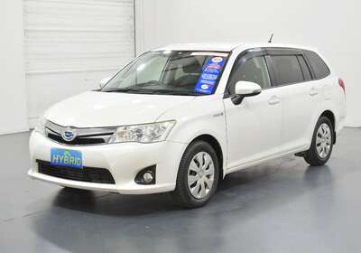 2013 TOYOTA COROLLA FIELDER 1.5L HYBRID 5 SEATER