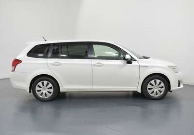 2013 TOYOTA COROLLA FIELDER 1.5L HYBRID 5 SEATER