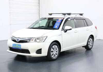 2014 TOYOTA COROLLA FIELDER 1.5L HYBRID 5 SEATER