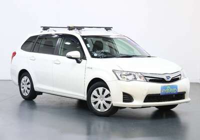 2014 TOYOTA COROLLA FIELDER 1.5L HYBRID 5 SEATER