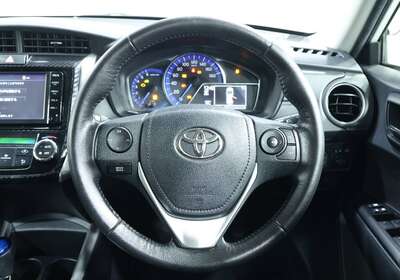 2014 TOYOTA COROLLA FIELDER 1.5L HYBRID 5 SEATER