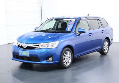 2013 TOYOTA COROLLA FIELDER 1.5L HYBRID 5 SEATER