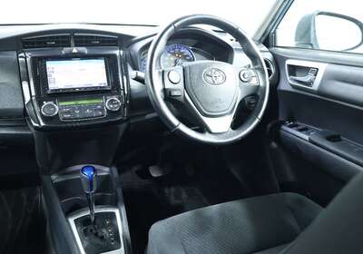 2013 TOYOTA COROLLA AXIO 1.5LK HYBRID