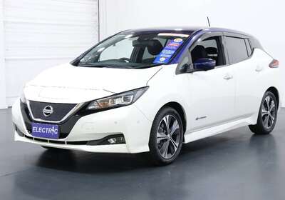 2018 NISSAN LEAF 100% ELECTRIC 5 SEATER