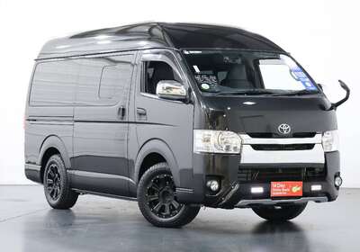 2016 TOYOTA HIACE 3.0L DIESEL 2WD 