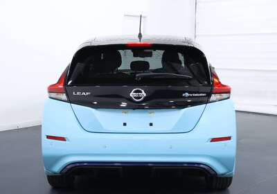 2019 NISSAN LEAF 100% ELECTRIC 5 SEATER