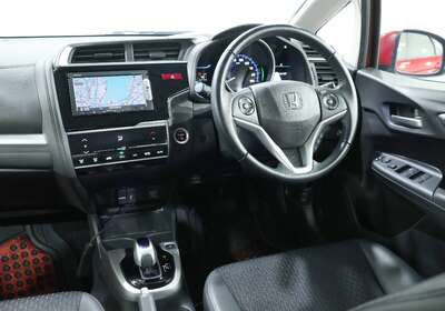 2015 HONDA FIT 1.5L HYBRID 5 SEATER