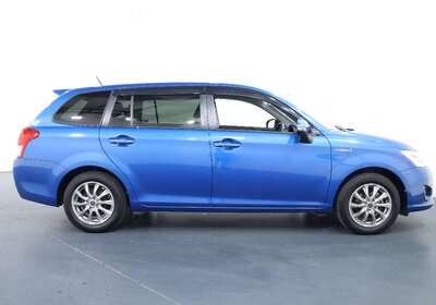 2014 TOYOTA COROLLA FIELDER 1.5L HYBRID 5 SEATER