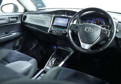 2014 TOYOTA COROLLA FIELDER 1.5L HYBRID 5 SEATER