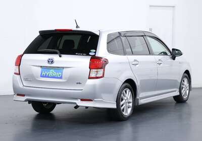 2014 TOYOTA COROLLA FIELDER 1.5L HYBRID 5 SEATER