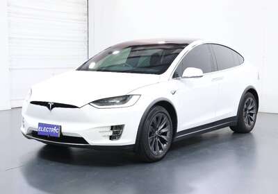 2017 TESLA MODEL X 75D AWD