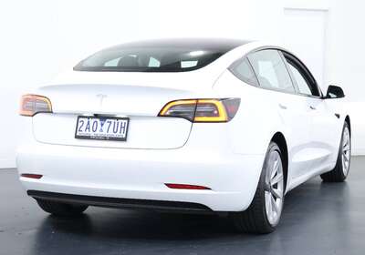 2022 TESLA MODEL 3 REAR-WHEEL DRIVE