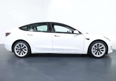 2022 TESLA MODEL 3 REAR-WHEEL DRIVE